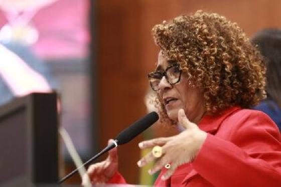 Edna Sampaio